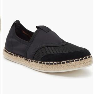 New Gentle Souls by Kenneth Cole Lizzy Sporty comfortable black 7.5 canvas